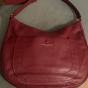 Marc Jacobs Burgundy Wine colored pebbled Shoulder Bag - Large. Like new